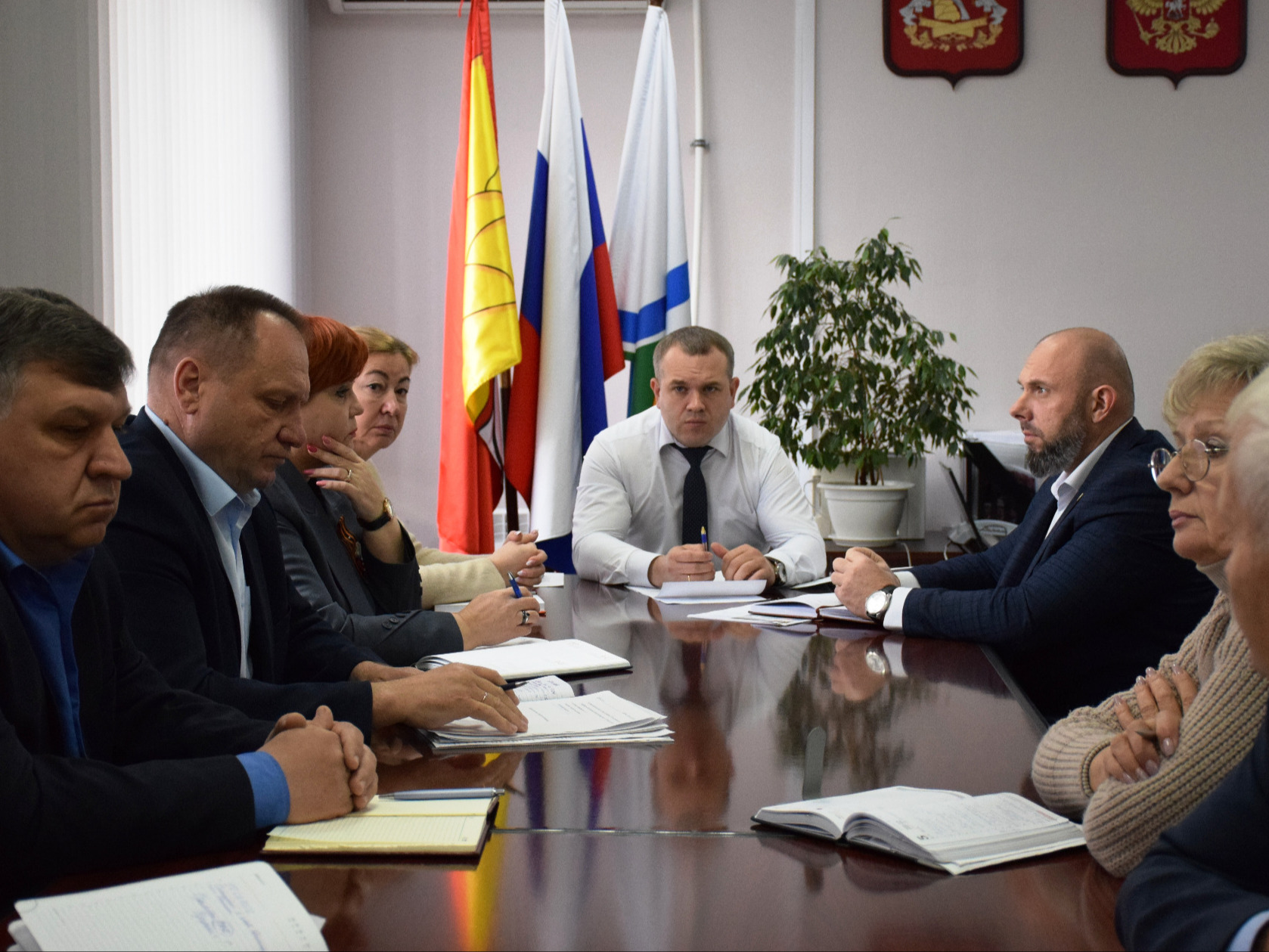 На планерке в администрации города.